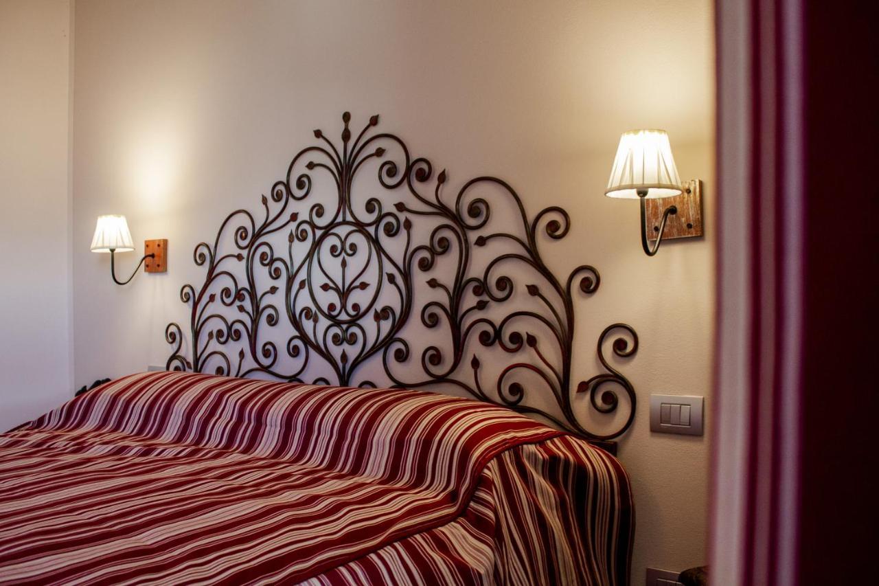 Casa Taro Bed & Breakfast Marsaglia  ภายนอก รูปภาพ